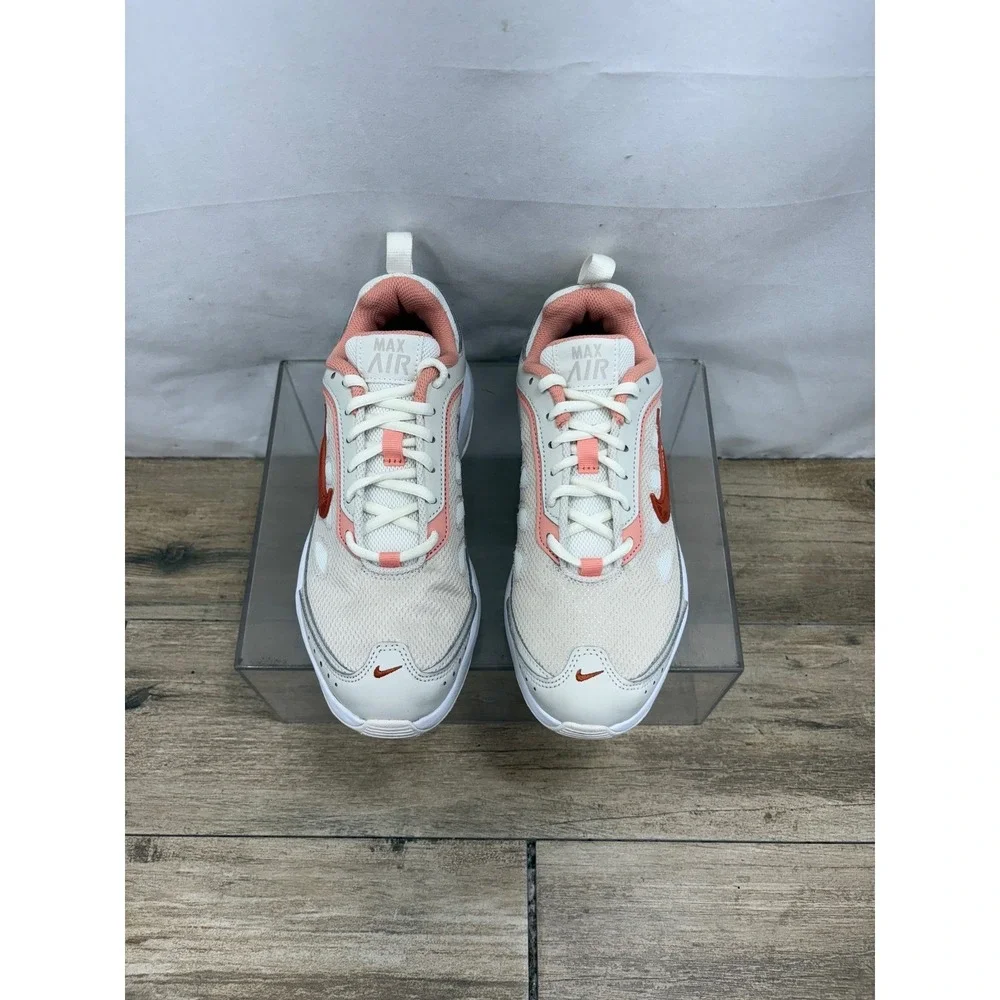 Nike Air Max Axis Sneakers Women's Size 7.5‎ Running Shoes CU4870-104